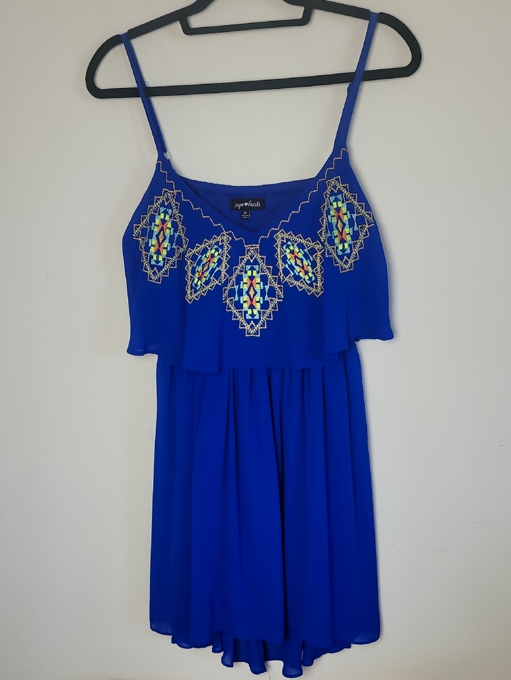 3/$20🎉 Sequin Hearts Embroidered Dress Size Medium